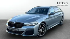 Blå (blue) Begagnad 2021 BMW 520 Shadowline Kombi | 298 700 kr (Marknadspris)