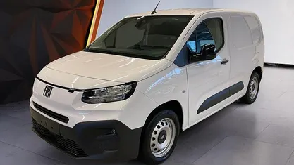 Ny Fiat Doblò 131 HK (96 kW) 2025 Vit Minibuss