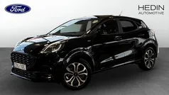 Svart (black) Begagnad 2022 Ford Puma ST-Line SUV | 214 900 kr (Marknadspris)