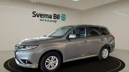 Begagnad Mitsubishi Outlander P-HEV Edition 203 HK (149 kW) 2017 Grå SUV