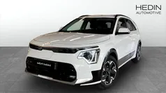 Vit (white) Begagnad 2022 Kia e-Niro SUV | 329 900 kr (Marknadspris)
