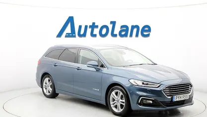 Blå Begagnad 2019 Ford Mondeo Titanium Kombi | 179 700 kr (Marknadspris)