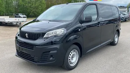 Begagnad Peugeot e-Expert 100 kW (136 HK) 2024 Svart Van