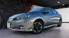Grå Begagnad 2022 Nissan Leaf Acenta Halvkombi | 178 900 kr (Marknadspris)