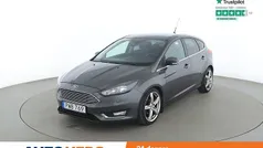 Grå Begagnad 2016 Ford Focus Titanium Halvkombi | 88 000 kr (Marknadspris)