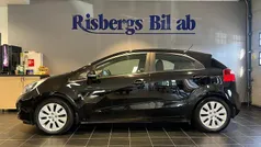 Svart Begagnad 2014 Kia Rio Halvkombi | 74 900 kr (Bra pris)