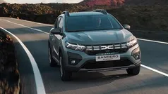 Grön Ny 2024 Dacia Sandero Extreme Halvkombi | 225 900 kr (Marknadspris)