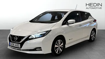 Begagnad Nissan Leaf Acenta 110 kW (150 HK) 2019 Svart Halvkombi
