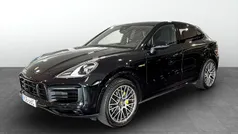 Svart metallic Begagnad 2023 Porsche Cayenne Platinum Edition SUV | 919 900 kr (Superpris)