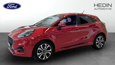 Röd (red) Begagnad 2022 Ford Puma Gen-E ST-Line SUV | 229 900 kr (Marknadspris)