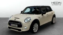 Vit (white) Begagnad 2019 Mini Cooper S Halvkombi | 219 900 kr (Marknadspris)