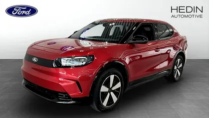 Röd (red) Ny 2025 Ford Capri Business Edition SUV | 519 900 kr (Superpris)