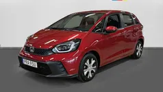Premium crystal red metallic Ny 2025 Honda Jazz Elegance Halvkombi | 288 800 kr (Bra pris)