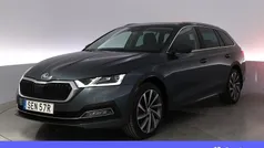 Grå Begagnad 2020 Skoda Octavia Style Kombi | 303 900 kr (Lite dyr)