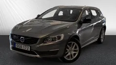 Begagnad 2016 Volvo V60 CC Kombi | 229 800 kr (Bra pris)