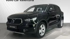 Svart Begagnad 2022 Volvo XC40 Momentum SUV | 299 900 kr (Bra pris)