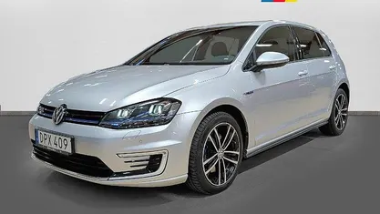 Begagnad VW Golf VII GTE 204 HK (150 kW) 2016 Silver Halvkombi