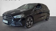 Svart Begagnad 2019 Mercedes B200 Minibuss | 229 800 kr (Marknadspris)