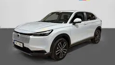 Urban grey metallic Ny 2025 Honda HR-V Elegance SUV | 350 800 kr (Marknadspris)