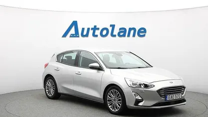 Begagnad Ford Focus Titanium 125 HK (91 kW) 2018 Moondust silver metallic Halvkombi