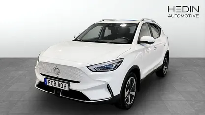 Vit Begagnad 2022 MG ZS Luxury SUV | 234 900 kr (Marknadspris)