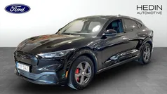 Svart (black) Begagnad 2021 Ford Mustang Mach-E SUV | 399 900 kr (Bra pris)