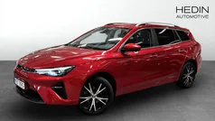 Röd (red) Begagnad 2022 MG MG5 EV Luxury Kombi | 229 900 kr (Marknadspris)