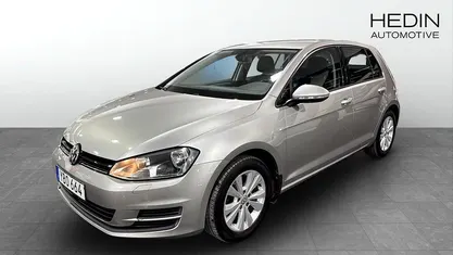 Begagnad VW Golf VII 110 HK (80 kW) 2016 Halvkombi