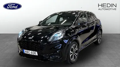 Svart (black) Begagnad 2022 Ford Puma ST-Line Halvkombi | 209 900 kr (Marknadspris)