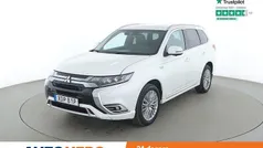 Vit Begagnad 2018 Mitsubishi Outlander P-HEV SUV | 224 000 kr (Marknadspris)