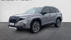 Grå Begagnad 2024 Subaru Forester SUV | 438 400 kr (Marknadspris)