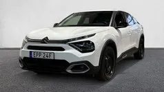 Vit Begagnad 2023 Citroën C4 Shine Halvkombi | 239 900 kr (Marknadspris)