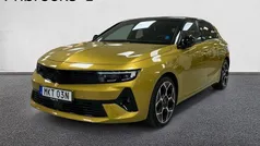 Gul Begagnad 2022 Opel Astra Ultimate Halvkombi | 279 900 kr (Marknadspris)
