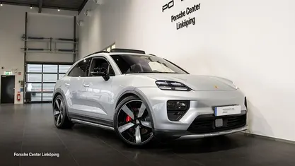 Begagnad 2024 Porsche Macan SUV | 1 025 000 kr