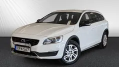 Begagnad 2015 Volvo V60 CC Business Edition Kombi | 164 400 kr (Marknadspris)