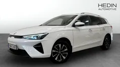 Vit (white) Begagnad 2022 MG MG5 EV Comfort Kombi | 209 900 kr