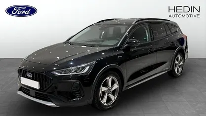 Svart Begagnad 2023 Ford Focus Active Kombi | 214 900 kr (Marknadspris)