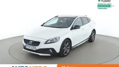 Vit Begagnad 2016 Volvo V40 CC Summum Kombi | 212 000 kr (Marknadspris)