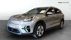 Grå (silver) Begagnad 2022 Kia e-Niro Advance SUV | 244 900 kr (Bra pris)