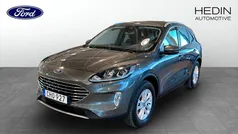 Grå (grey) Begagnad 2022 Ford Kuga Titanium SUV | 259 900 kr (Marknadspris)