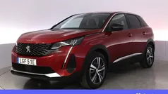 Röd Begagnad 2022 Peugeot 3008 Allure SUV | 289 900 kr (Marknadspris)