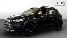 Svart (black) Begagnad 2025 Dacia Sandero Extreme Halvkombi | 224 900 kr (Marknadspris)