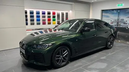 Begagnad BMW i4 M Sport 442 kW (601 HK) 2022 Grön Sedan