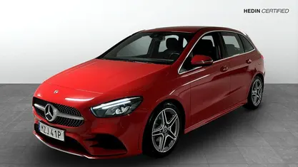Svart Begagnad 2019 Mercedes B180 AMG line Minibuss | 229 900 kr (Marknadspris)