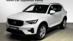 Vit Begagnad 2023 Volvo XC40 Core SUV | 339 900 kr (Marknadspris)