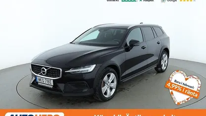 Begagnad 2021 Volvo V60 CC Momentum Kombi | 275 000 kr (Bra pris)