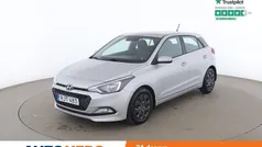 Silver Begagnad 2017 Hyundai i20 Halvkombi | 103 000 kr (Marknadspris)