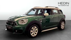 Grön (green) Begagnad 2020 Mini Countryman Salt SUV | 219 700 kr (Marknadspris)