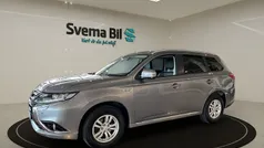 Grå Begagnad 2017 Mitsubishi Outlander P-HEV Edition SUV | 169 900 kr