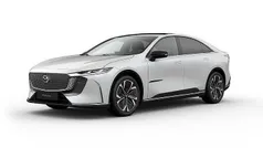 Crystal white pearl mica (34k) Ny 2025 Mazda 6e Takumi-Line Sedan | 499 500 kr